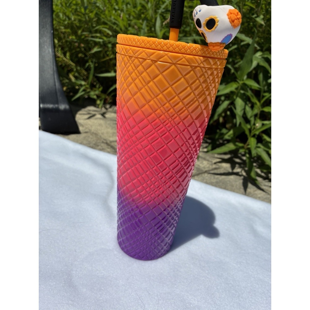 Starbucks  Día De Muertos 2024 Starbucks  Ombré Tumbler 24oz W Skull Topper - Picture 5 of 8